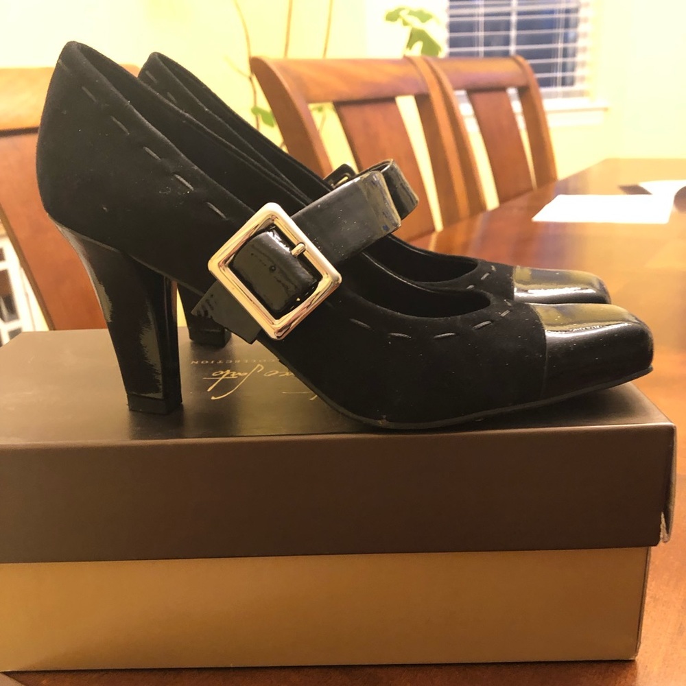 Franco Sarto black velvet patent buckle heels 7.5